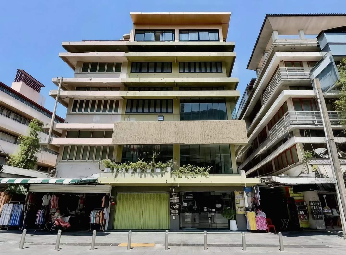 泰国曼谷考山路高档民宿转让|1200平米68床位|配套餐厅酒吧,转让费200万泰铢