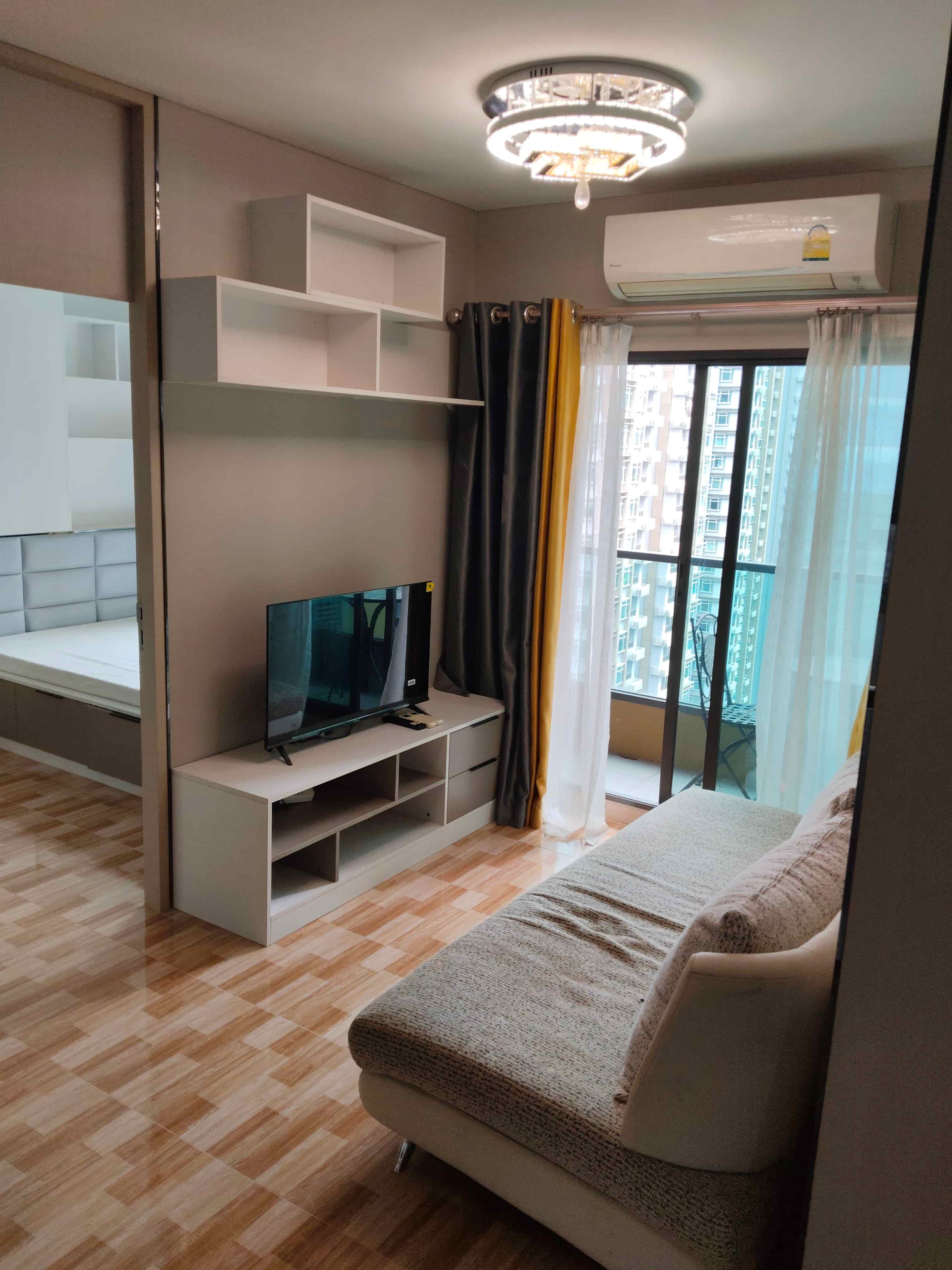 泰国曼谷 Lumpini Suite Phetchaburi-Makkasan 两房公寓出租|近MRT Phetchaburi站 诗大旁 28楼 40.5平 月租22000泰铢丨TPZC082801