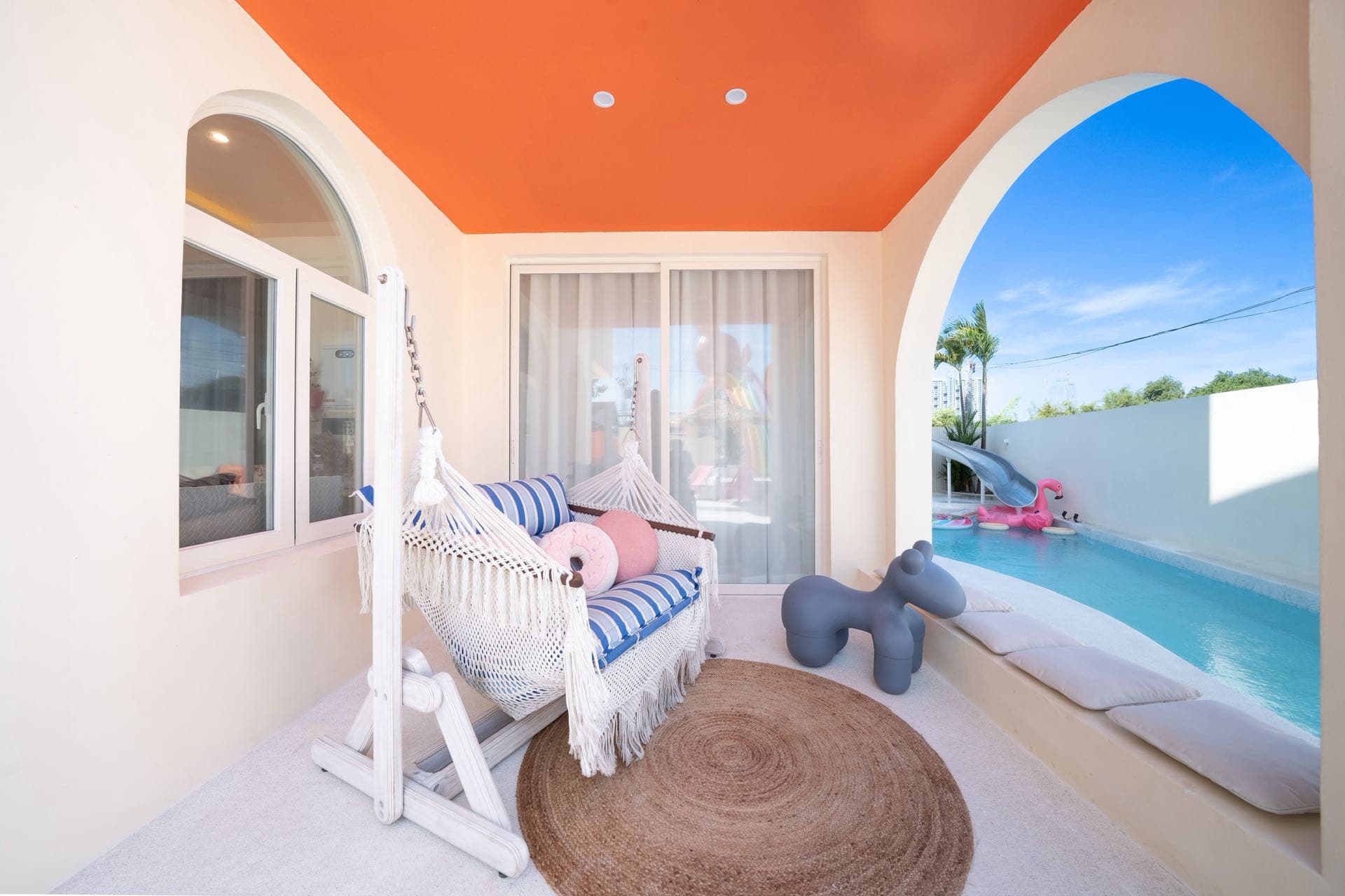 CANDY HOUSE 芭提雅市中心亲子主题度假泳池别墅 👏认筹交10万铢享开盘房价立减20万铢优惠