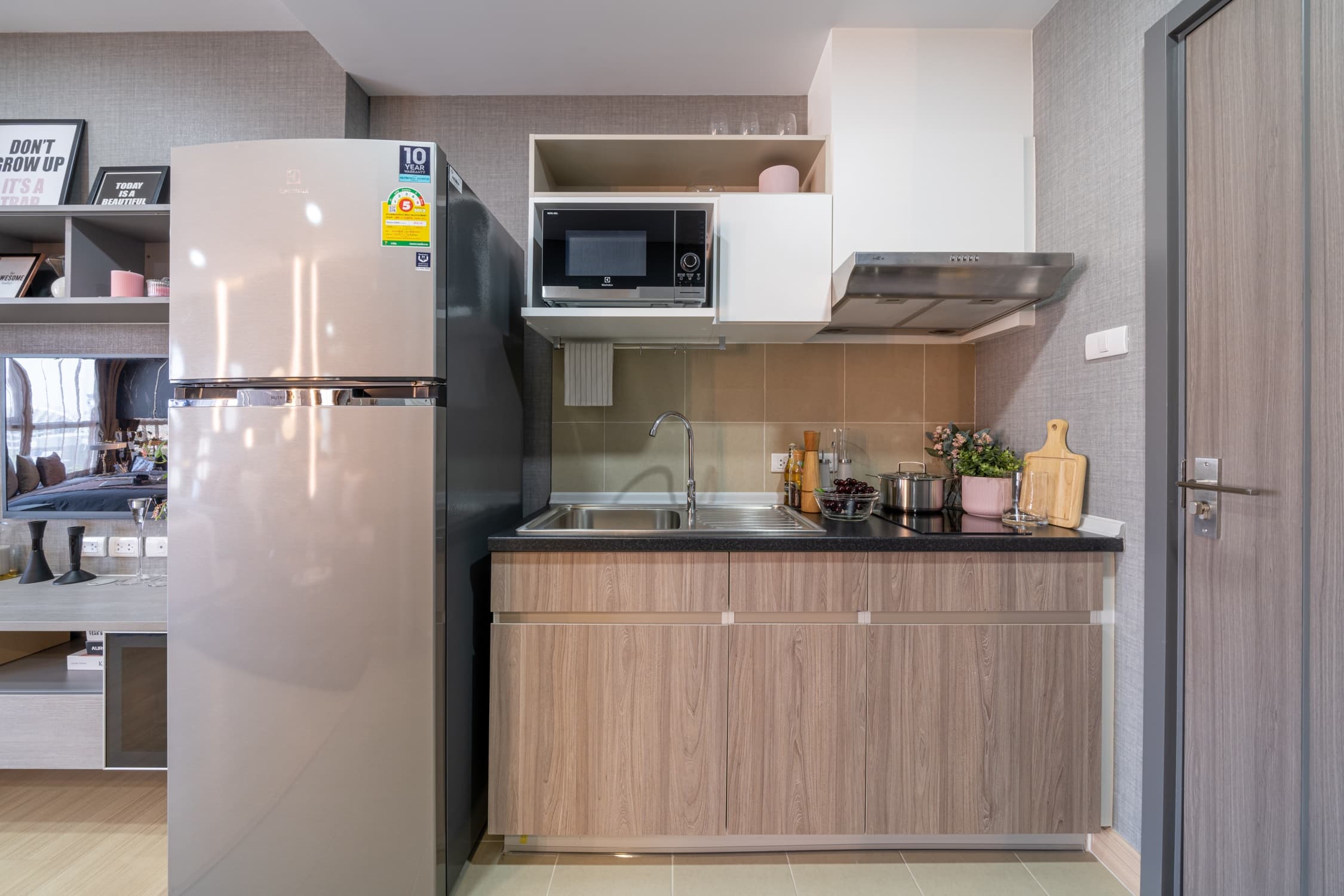 Supalai Ivy MRT Station Luxury Apartment (Ramkhamhaeng, Assumption University Apartment)