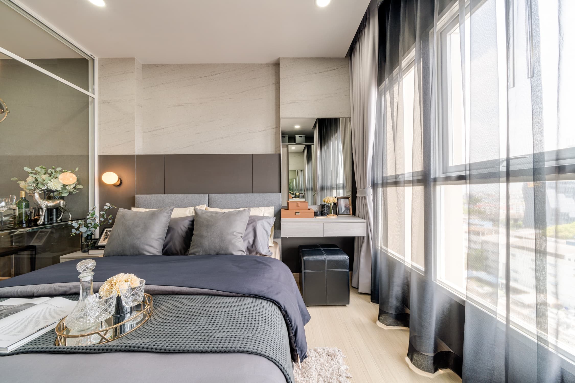 Supalai Ivy MRT Station Luxury Apartment (Ramkhamhaeng, Assumption University Apartment)