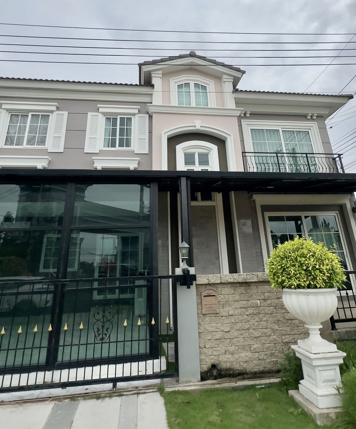 【曼谷欧式豪华别墅】8房7卫+家具家电齐全,投资自住两相宜!
